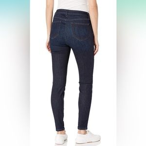 Women's High-Rise Skinny Jean